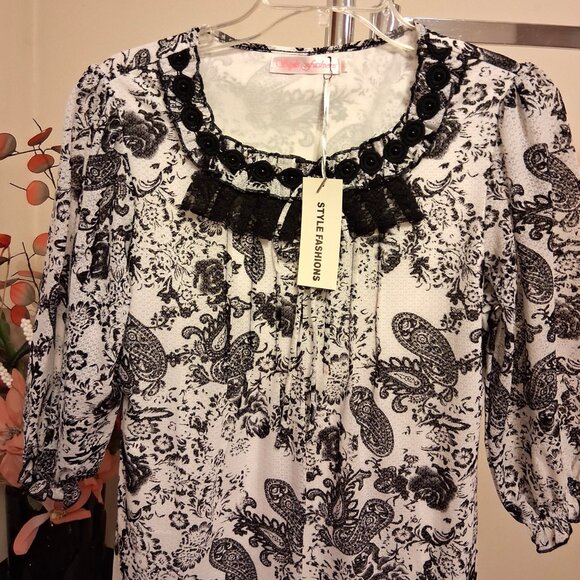 NWT Women's Black White Printed Lined Blouse ¾ Sleeve Pleated Top 8 M - Picture 7 of 9